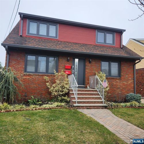 80 Koster St, Wallington, NJ, 07057-1320 | Card Image