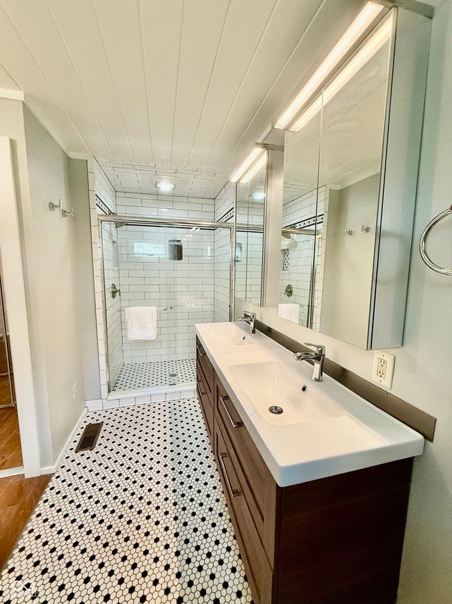 4209 E County Road 50 S, House other with 4 bedrooms, 4 bathrooms and null parking in Fillmore IN | Image 83