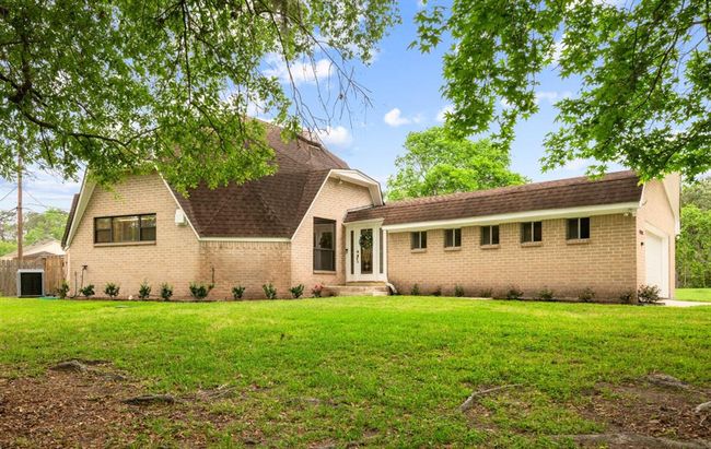 19803 Belle Way Dr, House other with 3 bedrooms, 2 bathrooms and 4 parking in Humble TX | Image 9