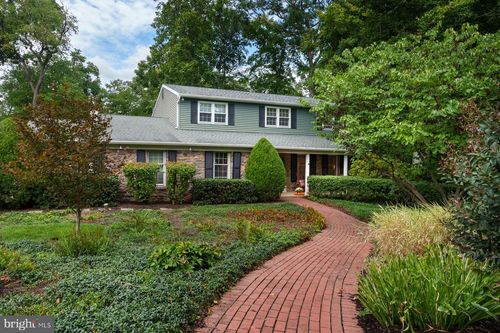 1300 University Dr, YARDLEY, PA, 19067-2829 | Card Image