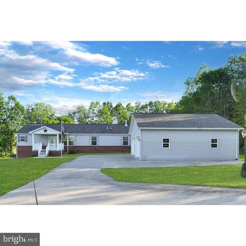 76 Filly Ln, Bruceton Mills, WV, 26525-7504 | Card Image