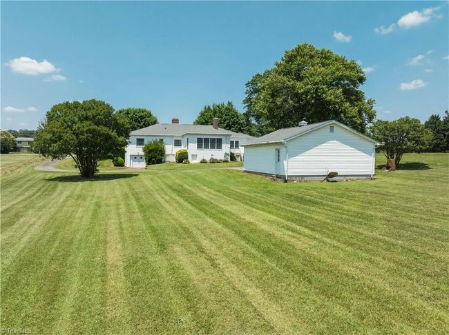2025 W Main St, House other with 3 bedrooms, 2 bathrooms and null parking in Yadkinville NC | Image 9