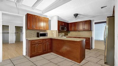 18690 Ne 22nd Ave, House other with 5 bedrooms, 3 bathrooms and null parking in North Miami Beach FL | Image 2