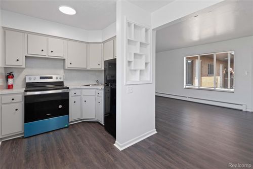 11611 Morang Dr, Detroit, MI, 48224-1692 | Card Image