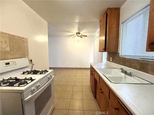 1-1955 E Devonshire Ave, Hemet, CA, 92544-3111 | Card Image