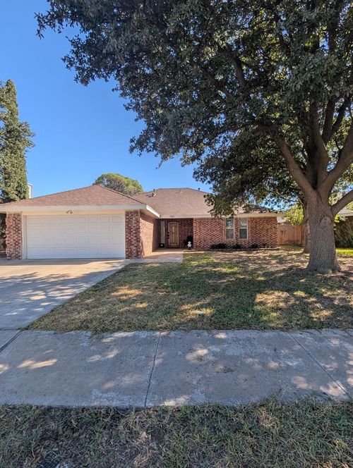 5011 Pleasant Dr, Midland, TX, 79703-6724 | Card Image
