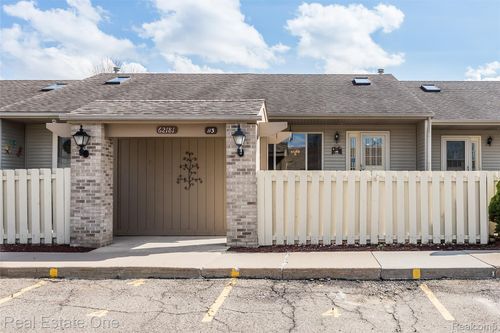 4-62181 Arlington Cir, South Lyon, MI, 48178-1751 | Card Image