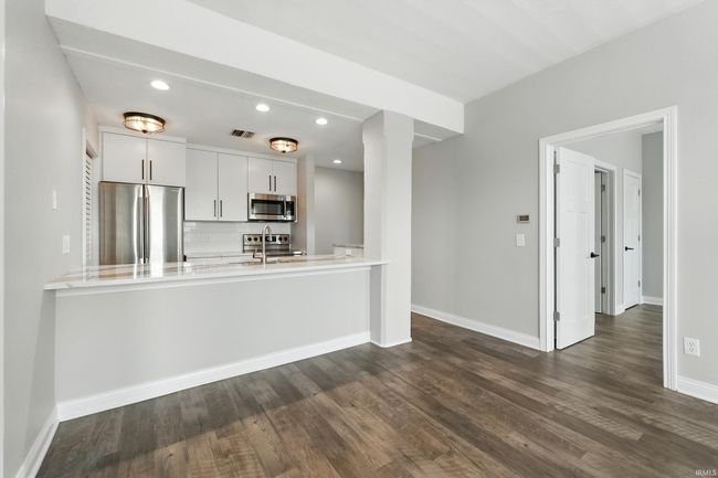 APT-329 - 112 W Washington Blvd, Condo with 2 bedrooms, 2 bathrooms and null parking in Fort Wayne IN | Image 6