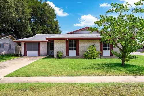 2003 Oklahoma St, Kingsville, TX, 78363-6049 | Card Image