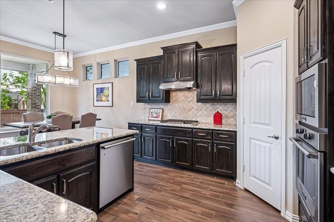 208 Equestrian Rd, House other with 4 bedrooms, 4 bathrooms and null parking in Hickory Creek TX | Image 15