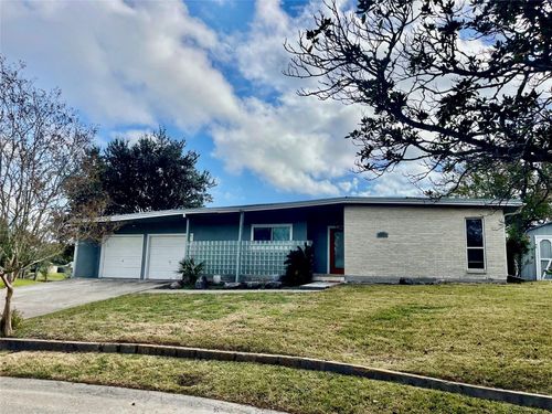 2211 Bonita Way, Baytown, TX, 77520-7401 | Card Image