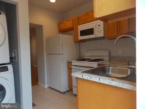 2927 French St, PHILADELPHIA, PA, 19121-1217 | Card Image