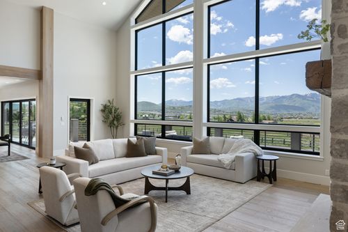 7816 Long Rifle Rd, Park City, UT, 84098-5622 | Card Image