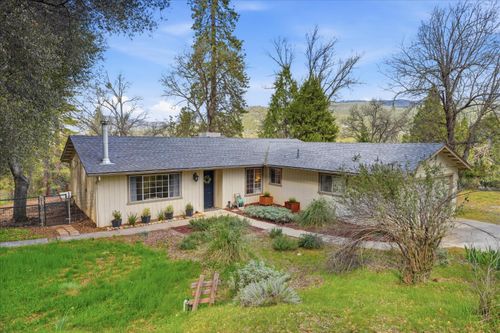 50047 Hangtree Ln, Oakhurst, CA, 93644 | Card Image