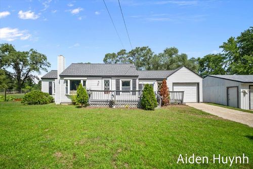 11550 W Sidney Rd, Gowen, MI, 49326-9440 | Card Image