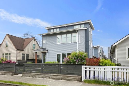 6233 Carleton Ave S, Seattle, WA, 98108-2727 | Card Image