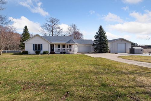 9303 Gast Rd, Bridgman, MI, 49106-9379 | Card Image