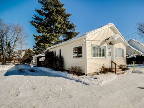 114 27e Av, Saint-Zotique, QC, J0P1Z0 | Card Image