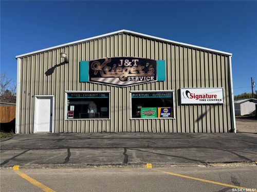 124-126 Aspen St, Leroy, SK, S0K1H0 | Card Image