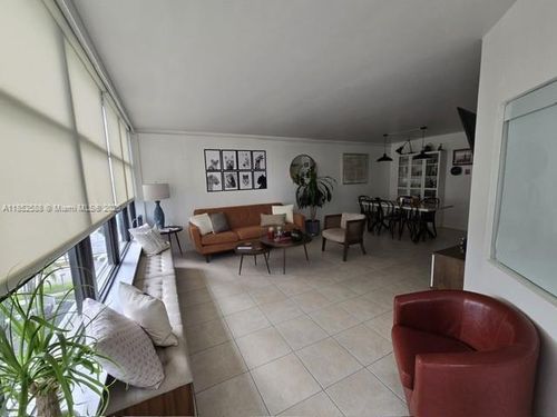 apt-605-1440 Brickell Bay Dr, Miami, FL, 33131-3634 | Card Image