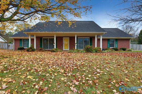 126 Suddith Ln, Harvest, AL, 35749-8807 | Card Image
