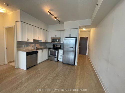 1215-85 N Park Rd, Vaughan, ON, L4J0H9 | Card Image