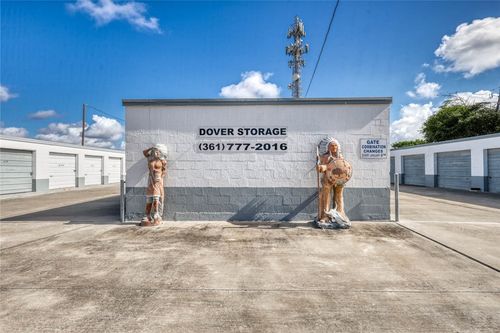 215 5th St, Portland, TX, 78374 | Card Image