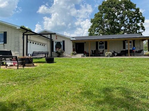 154 Hillview Dr, Beechmont, KY, 42323-3914 | Card Image