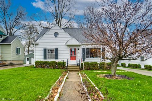 2666 10th St, Cuyahoga Falls, OH, 44221-2448 | Card Image