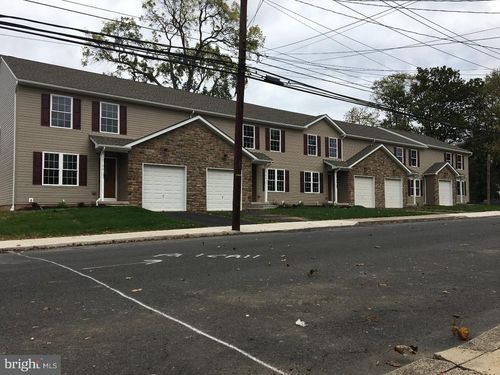 1015 Juniper St, QUAKERTOWN, PA, 18951-1515 | Card Image
