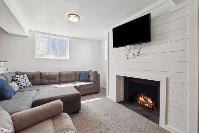 306 Meadow Lane Dr, House other with 3 bedrooms, 2 bathrooms and null parking in Montezuma IA | Image 25