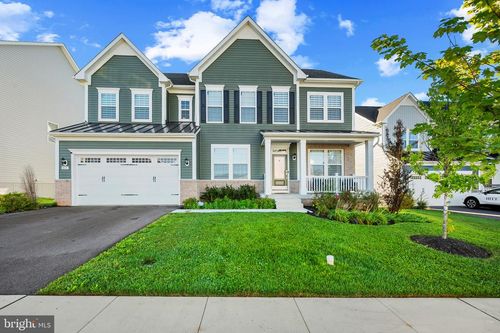 811 Shenandoah View Pkwy, BRUNSWICK, MD, 21716-9804 | Card Image