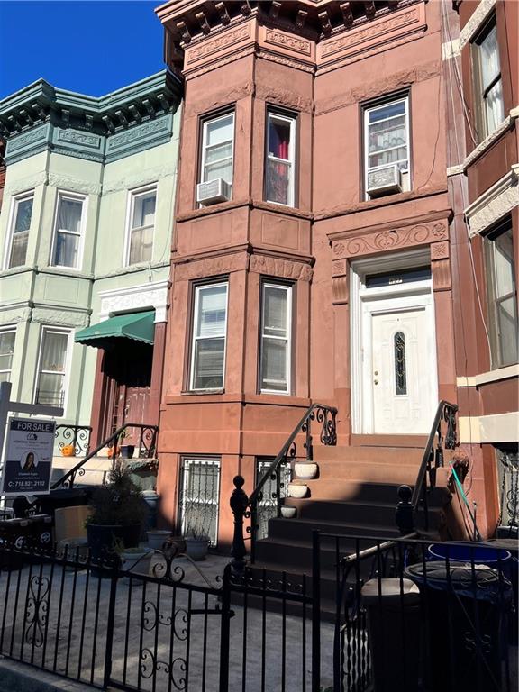51st St, Brooklyn, NY 11220