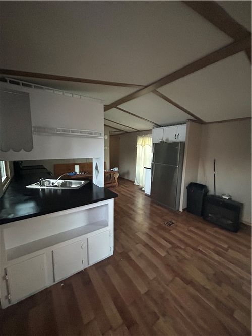 245 Manton St, Pawtucket, RI, 02861-4329 | Card Image