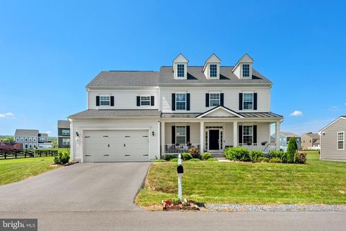 147 Voltaire St, GERRARDSTOWN, WV, 25420-1712 | Card Image