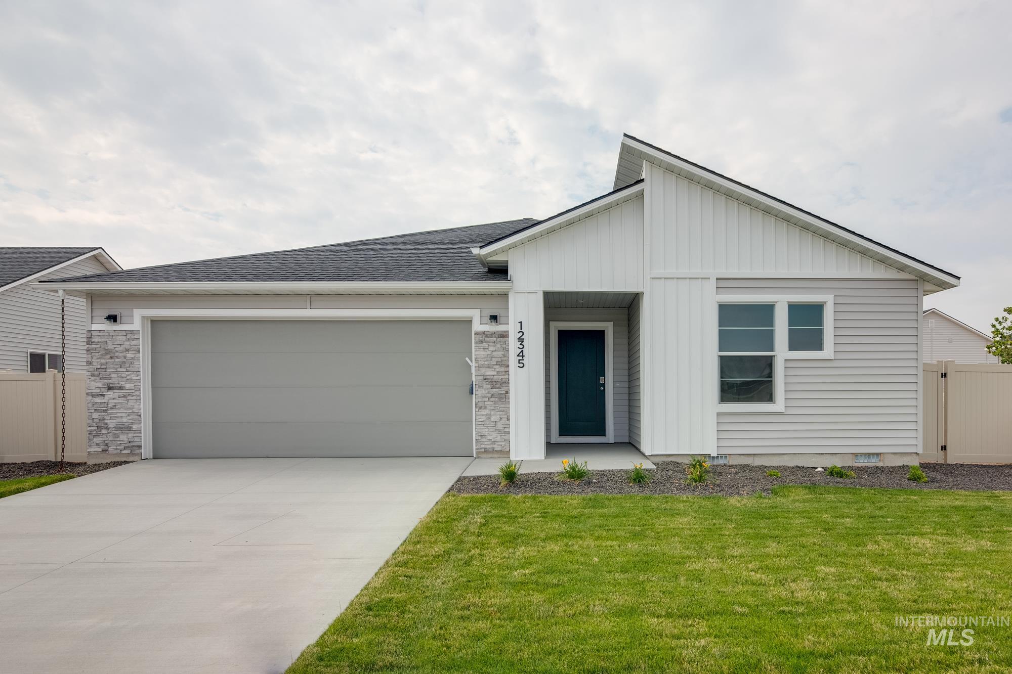 Genevieve St, Caldwell, ID 83607