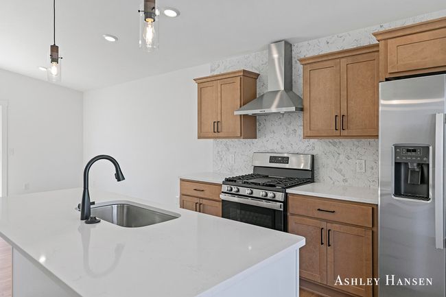 86 Chase Court Nw, House other with 3 bedrooms, 3 bathrooms and null parking in Kent City MI | Image 4