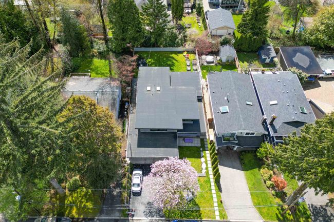 1449 Chamberlain Drive, House other with 9 bedrooms, 6 bathrooms and 4 parking in North Vancouver BC | Image 34