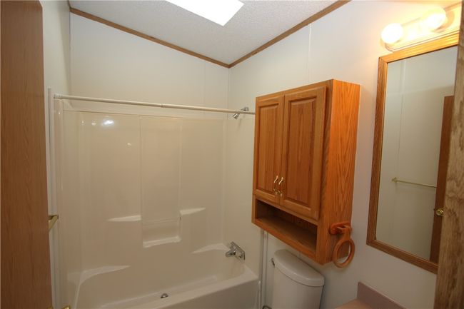 Main Full Bathroom w/ Skylight & Medicine Cabinet | Image 20