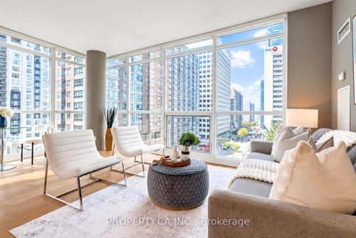 904-1121 Bay St, Toronto, ON, M5S3L9 | Card Image