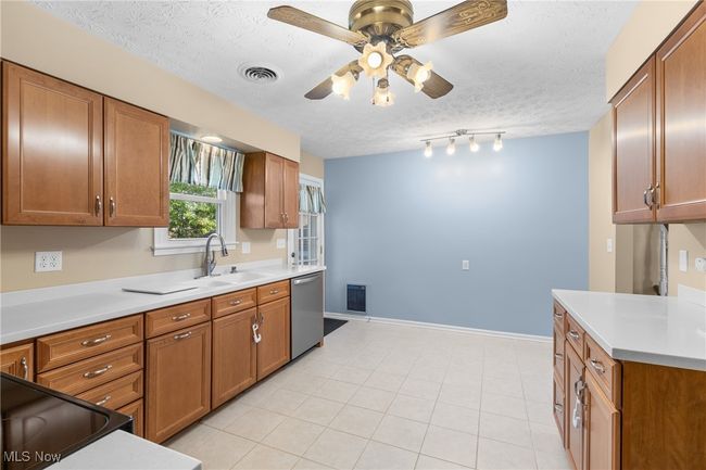 59648 Broadview Rd, House other with 3 bedrooms, 3 bathrooms and null parking in Shadyside OH | Image 16