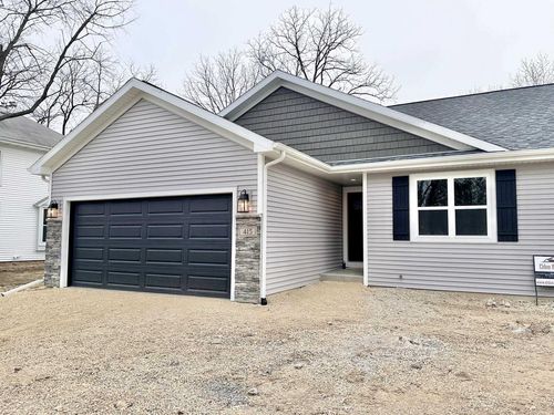 147 Orchid Ave, STOUGHTON, WI, 53589 | Card Image