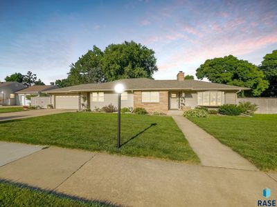 1401 Garfield Ave, House other with 3 bedrooms, 1 bathrooms and null parking in Sioux Falls SD | Image 1