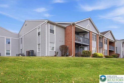 4747 Cheryl Dr, Bethlehem, PA, 18017-8719 | Card Image