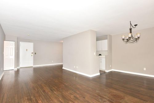 apt-4k-6 Birchwood Ct, Mineola, NY, 11501-4520 | Card Image