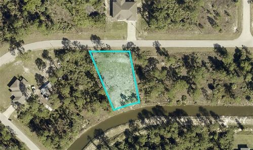 1052 Grove St E, Lehigh Acres, FL, 33974-1724 | Card Image