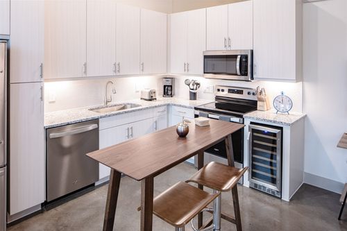 1213-3383 Cedarplaza Lane, Dallas, TX, 75235 | Card Image