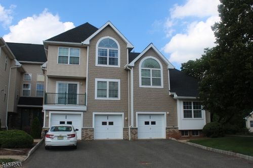 202-202 Rip Van Dam Ct, Belle Mead, NJ, 08502-4103 | Card Image
