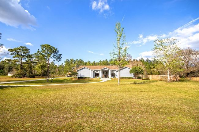 26733 Green Willow Run, House other with 3 bedrooms, 2 bathrooms and null parking in ZEPHYRHILLS FL | Image 4