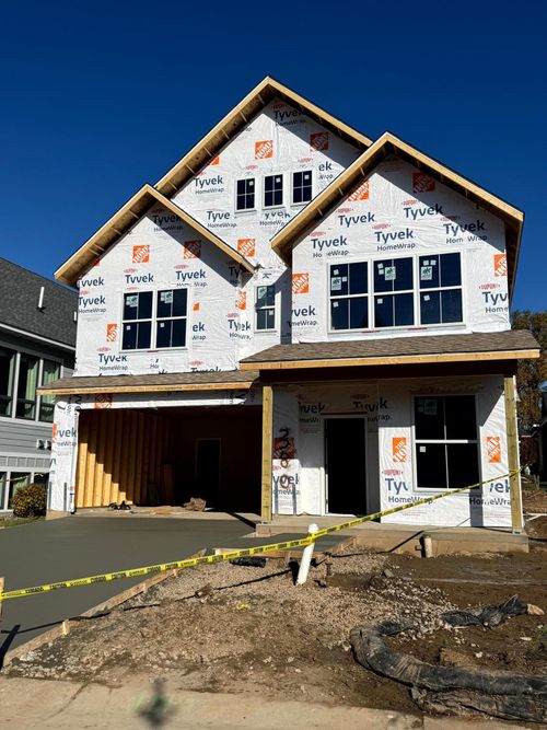 380 Laurel Curv, Golden Valley, MN, 55426-1466 | Card Image